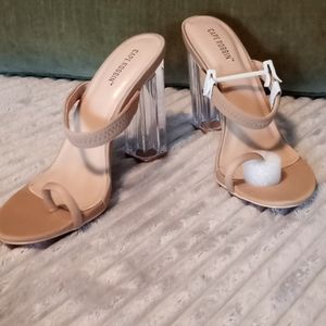 Toe ring clear heel sandals